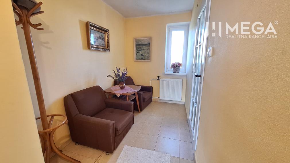 EXKLUZÍVNE 4i byt s garážou a záhradou v Snine – „3 v 1“ T52