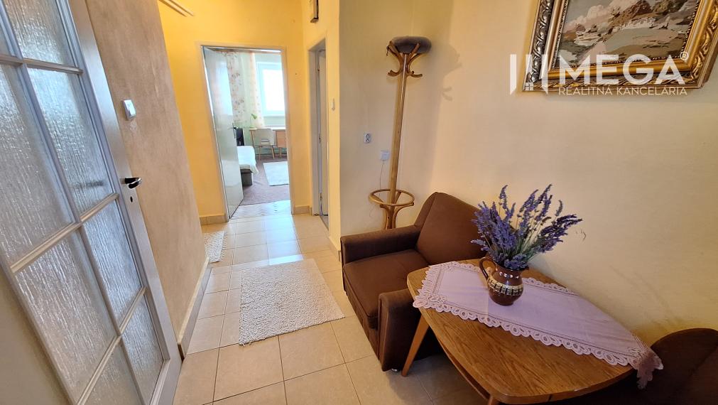 EXKLUZÍVNE 4i byt s garážou a záhradou v Snine – „3 v 1“ T52