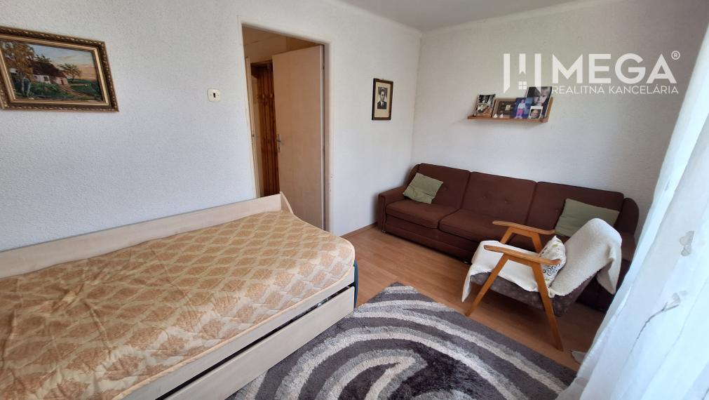 EXKLUZÍVNE 4i byt s garážou a záhradou v Snine – „3 v 1“ T52