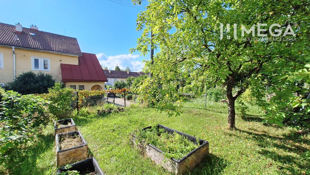 EXKLUZÍVNE 4i byt s garážou a záhradou v Snine – „3 v 1“ T52