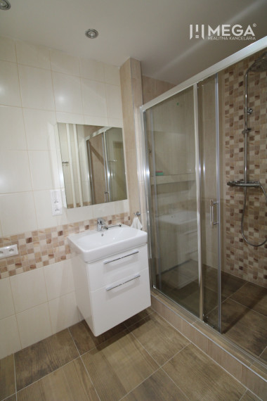 Na prenájom 3 izbový byt v centre mesta Vranov nad Topľou