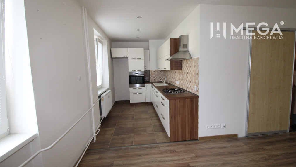 Na prenájom 3 izbový byt v centre mesta Vranov nad Topľou