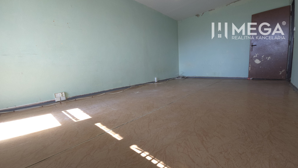 NA PREDAJ: 3-izbový byt s potenciálom – Michalovce, Okružná