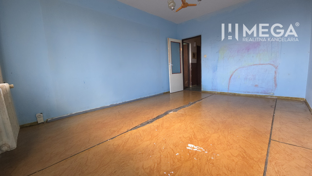 NA PREDAJ: 3-izbový byt s potenciálom – Michalovce, Okružná