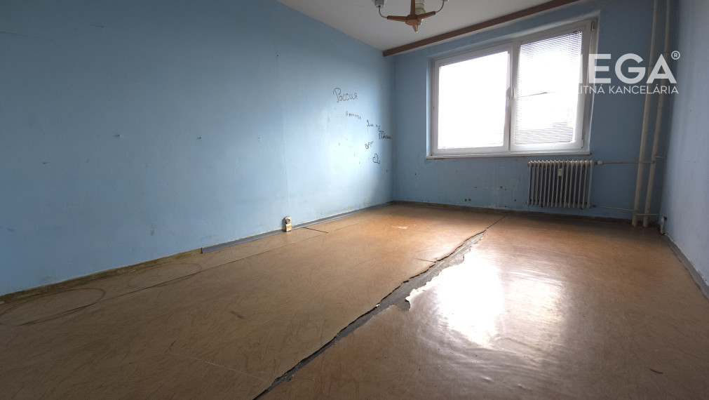 NA PREDAJ: 3-izbový byt s potenciálom – Michalovce, Okružná