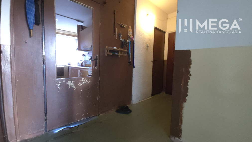 NA PREDAJ: 3-izbový byt s potenciálom – Michalovce, Okružná