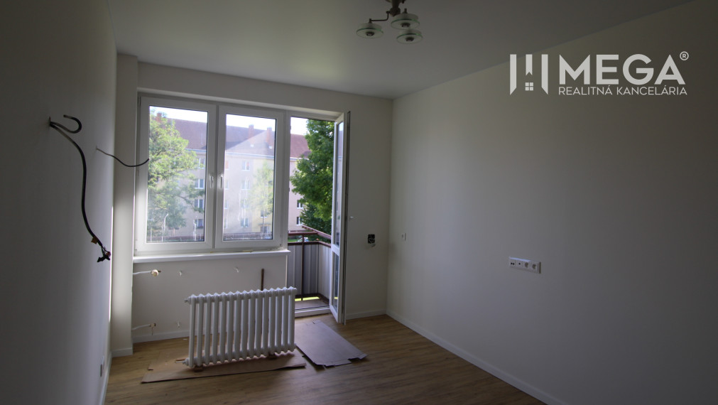 Na predaj 2i byt - ul. Dobrianskeho v meste Humenné