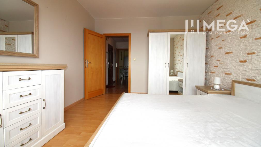 PRENAJATÝ ZARIADENÝ 2-izb. byt 63 m² – SÍDLISKO I HUMENNÉ