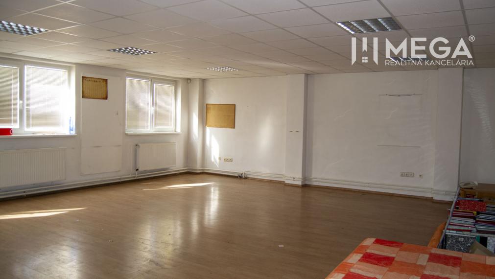 PRENÁJOM PRIEMYSELNÉHO AREÁLU v STRÁŽSKOM (okres Michalovce)