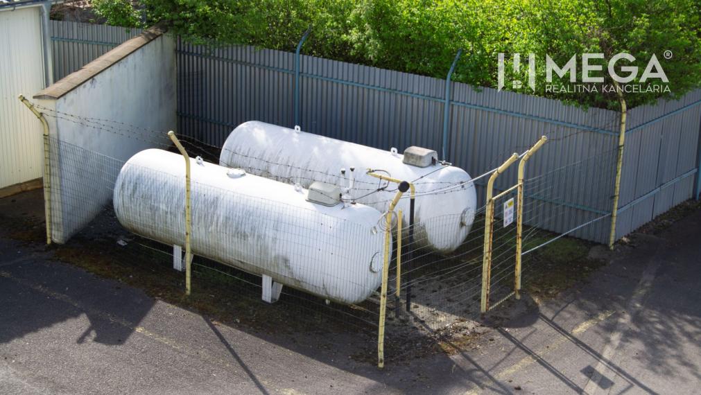 PRENÁJOM PRIEMYSELNÉHO AREÁLU v STRÁŽSKOM (okres Michalovce)