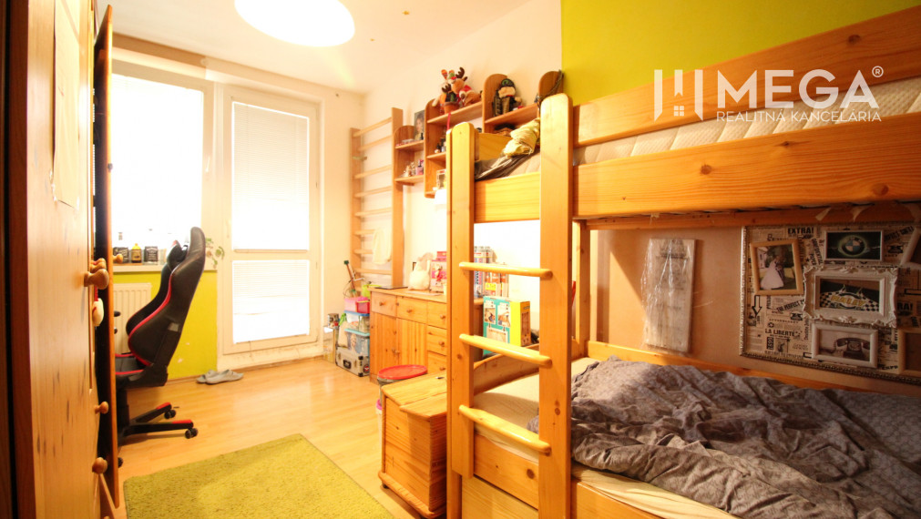 VÝRAZNÁ ZĽAVA: 3-izbový zariadený byt Terasa - Košice