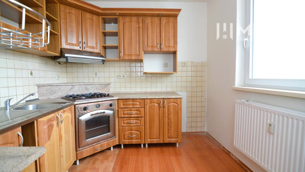 PREDAJ priestranného 4-izbového bytu v HUMENNOM