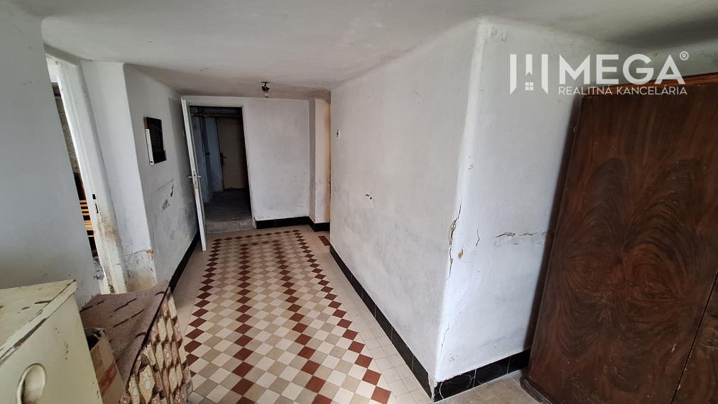 REZERVOVANÉ - NA PREDAJ rodinný dom v obci Ohradzany