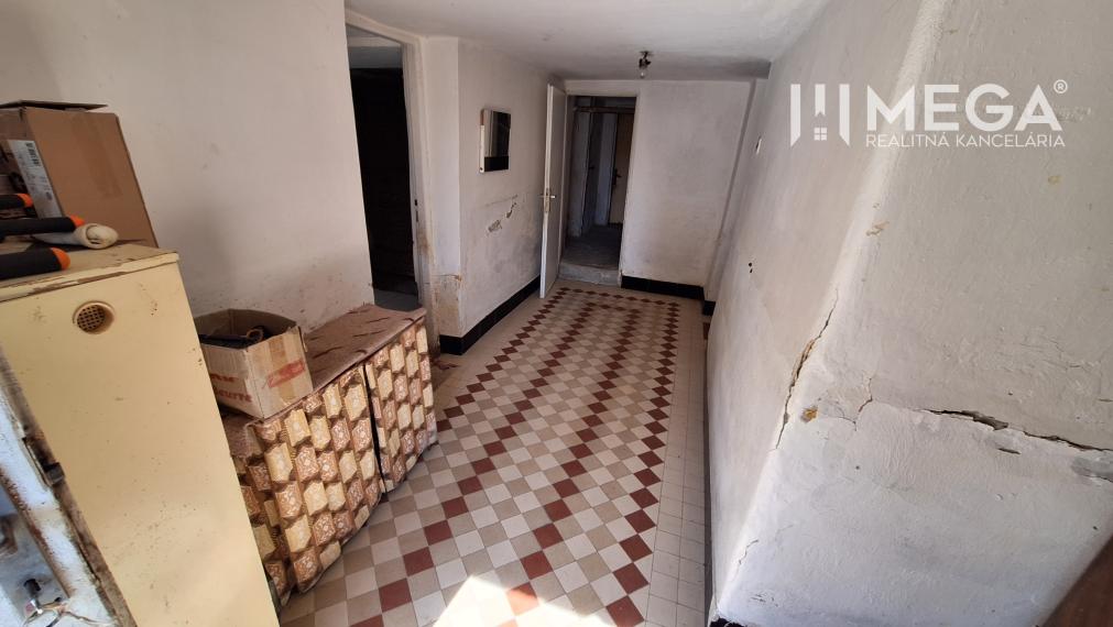 REZERVOVANÉ - NA PREDAJ rodinný dom v obci Ohradzany