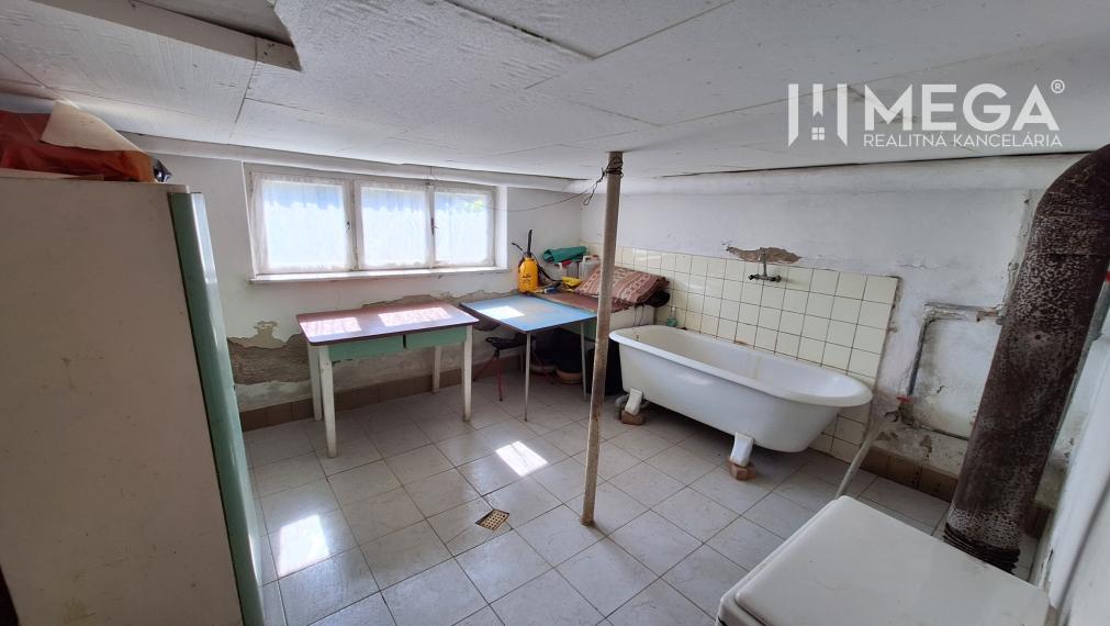 REZERVOVANÉ - NA PREDAJ rodinný dom v obci Ohradzany