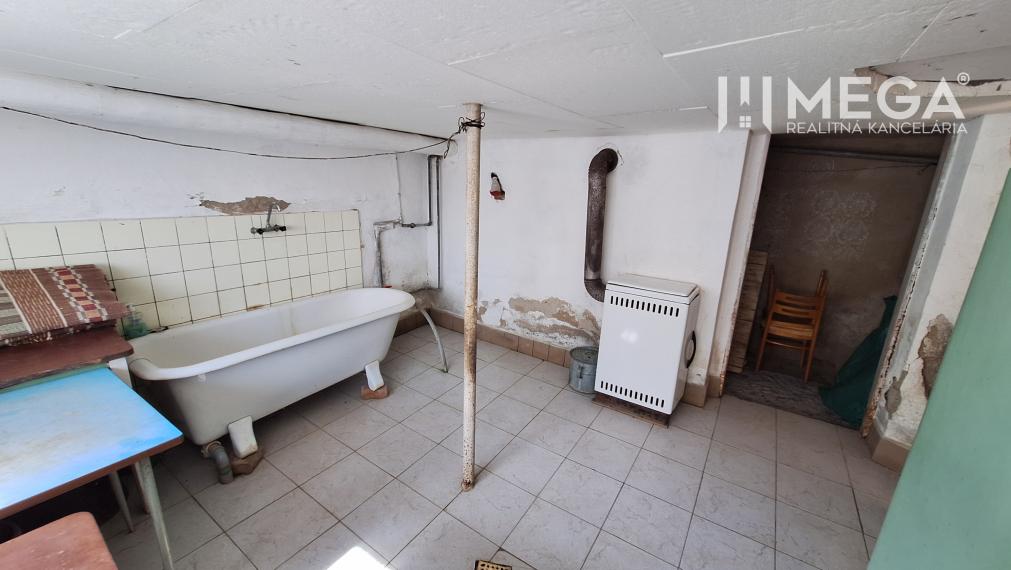 REZERVOVANÉ - NA PREDAJ rodinný dom v obci Ohradzany