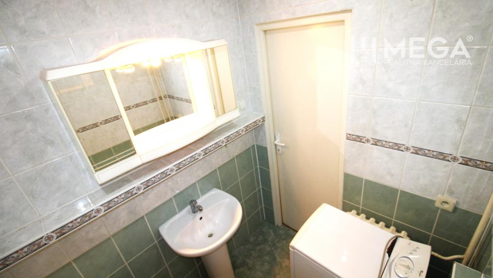 NOVÁ CENA NA PREDAJ 3-izb. BYT V TOP LOKALITE HUMENNÉ sídl.3