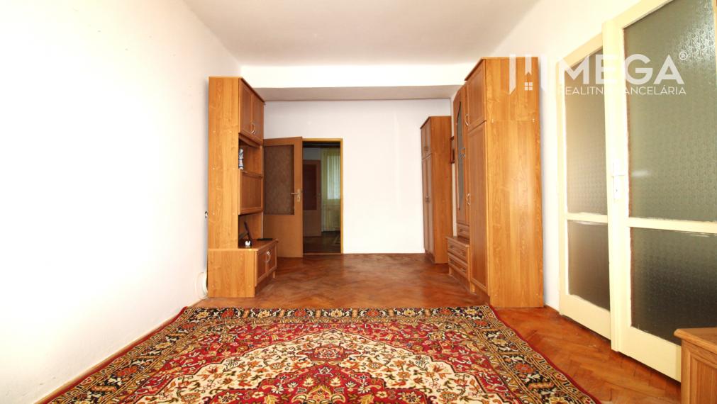 PRENÁJOM 3-izb BYTU PRIAMO V CENTRE MESTA HUMENNÉ