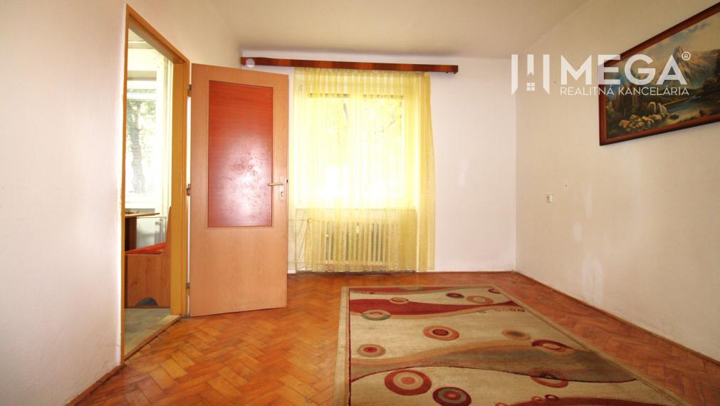 PRENÁJOM 3-izb BYTU PRIAMO V CENTRE MESTA HUMENNÉ