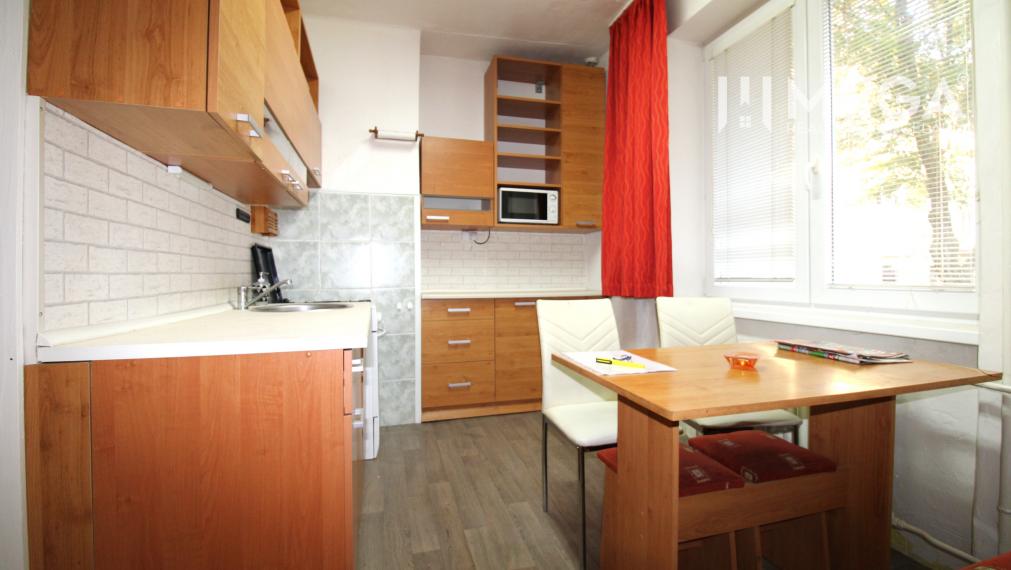 PRENÁJOM 3-izb BYTU PRIAMO V CENTRE MESTA HUMENNÉ