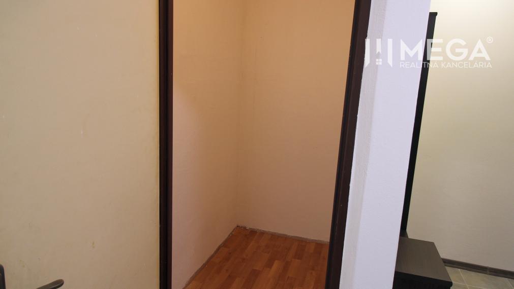 Exkluzívne na predaj skvelý 2 izbový byt v meste Humenné