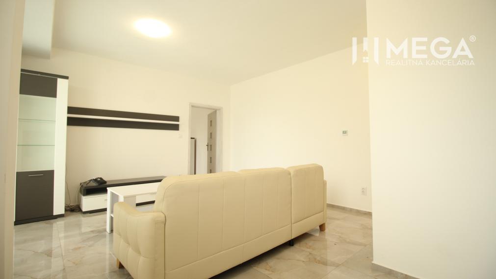 NA PRENÁJOM - Moderný 2-izbový byt v Strážskom