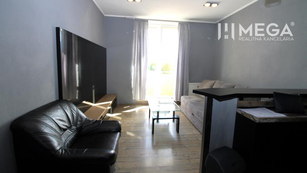 REZERVOVANÉ GARSÓNKA S BALKÓNOM PO REKONŠTRUKCII-CENTRUM HUMENNÉ