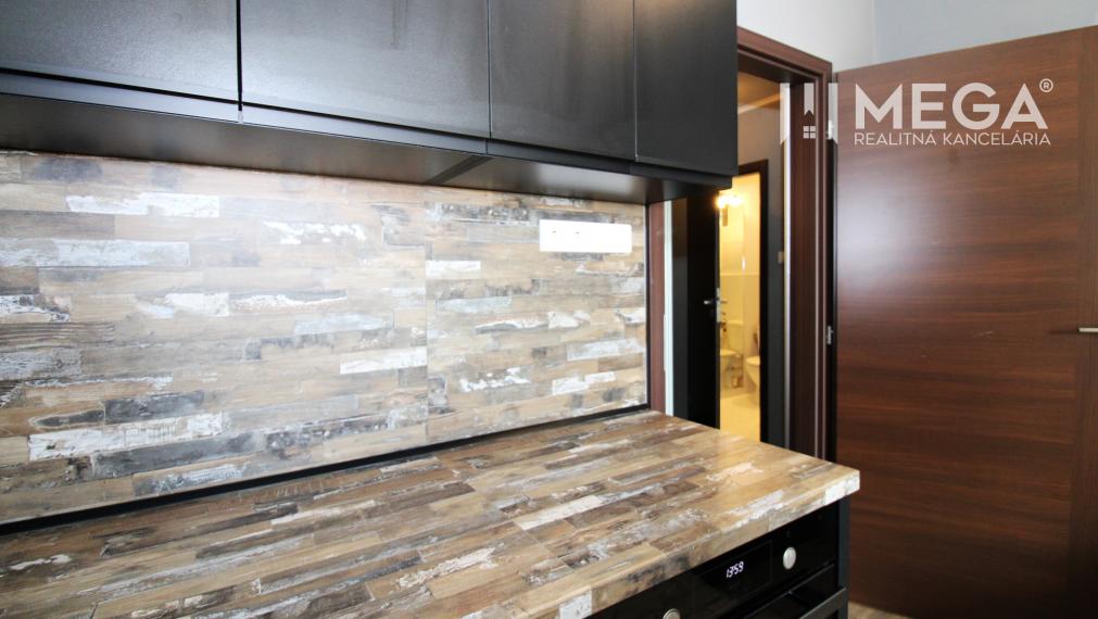 REZERVOVANÉ GARSÓNKA S BALKÓNOM PO REKONŠTRUKCII-CENTRUM HUMENNÉ