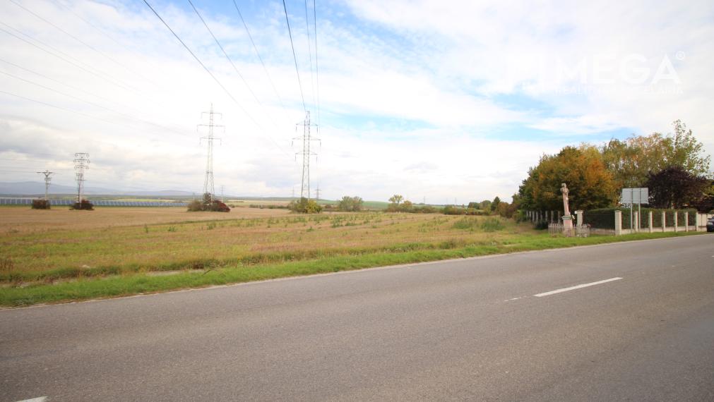 NA PREDAJ: Pozemok na bytovú výstavbu – Mokrance
