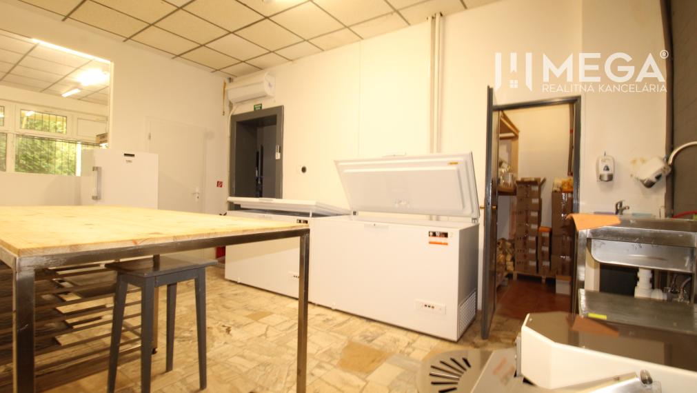 NA PRENÁJOM: Komerčný priestor v OC Latorica – Košice