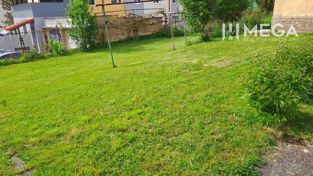 Na predaj jeden z mála bytov so záhradou za super cenu v meste Snina