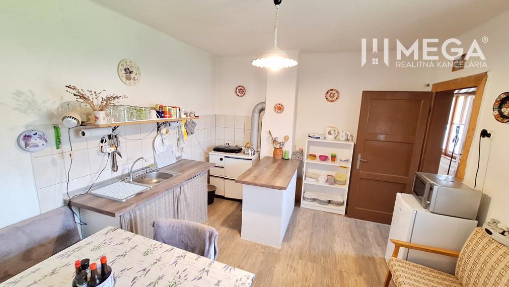 EXKLUZÍVNE NA PREDAJ rozprávková chalúpka v obci HABURA