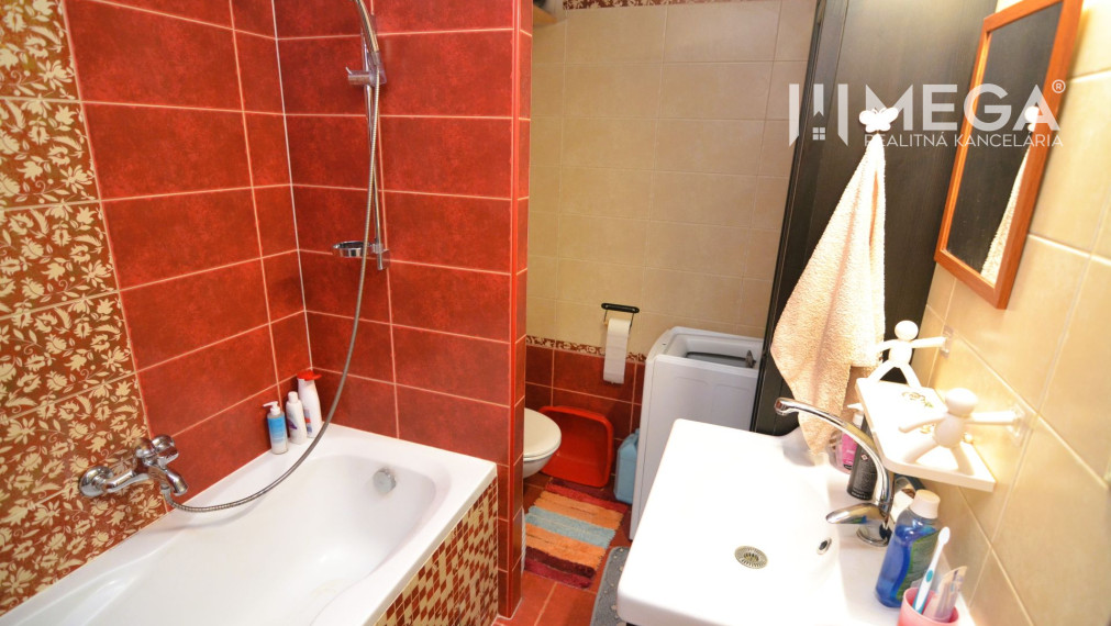 PRENÁJOM 3-izbového bytu v HUMENNOM ul. Osloboditeľov