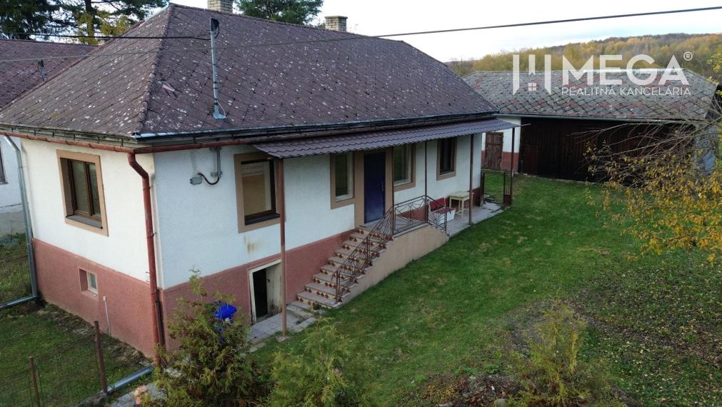 PREDAJ DOMU SO ZÁHRADOU V OBCI UBĽA