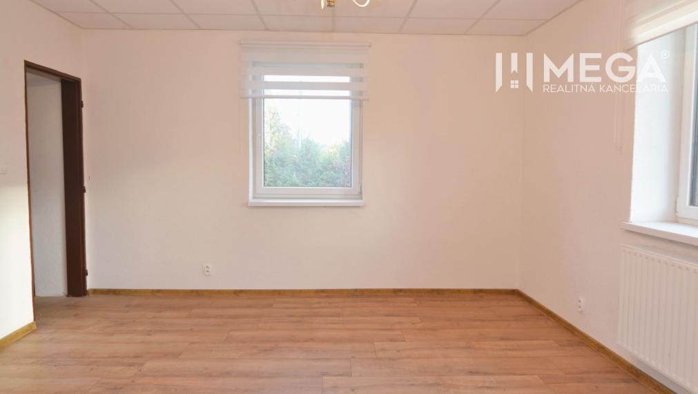 PREDAJ DOMU SO ZÁHRADOU V OBCI UBĽA