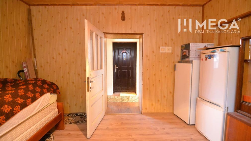 PREDAJ DOMU SO ZÁHRADOU V OBCI UBĽA