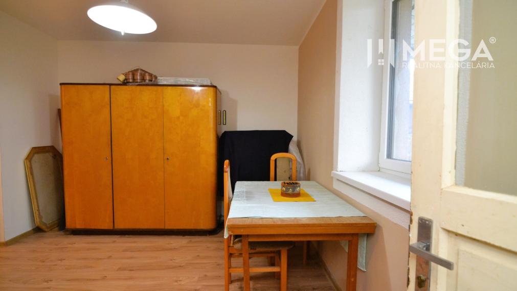 PREDAJ DOMU SO ZÁHRADOU V OBCI UBĽA