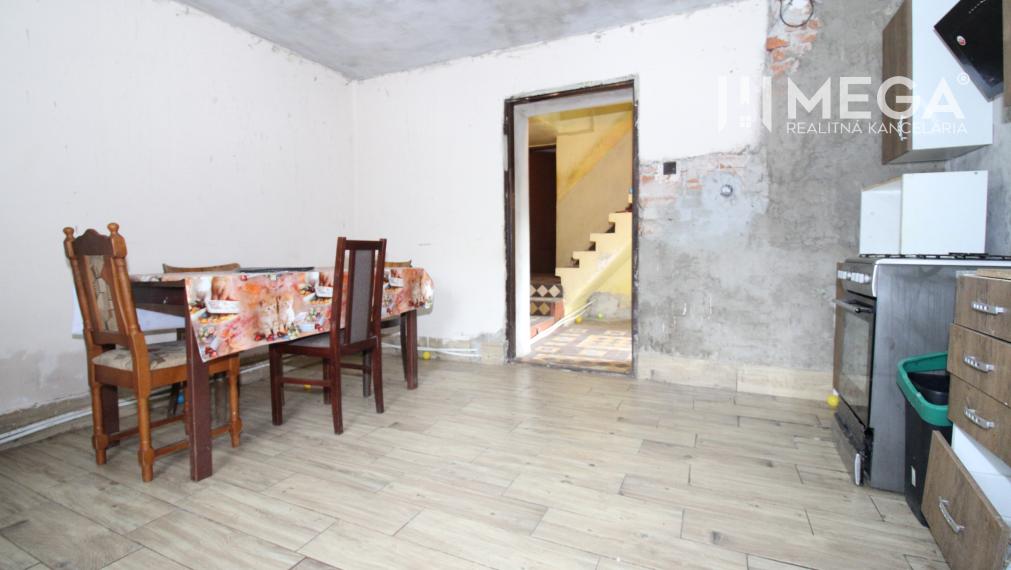 NA PREDAJ RODINNÝ DOM V TICHEJ LOKALITE – RADVAŇ nad LABORCOM