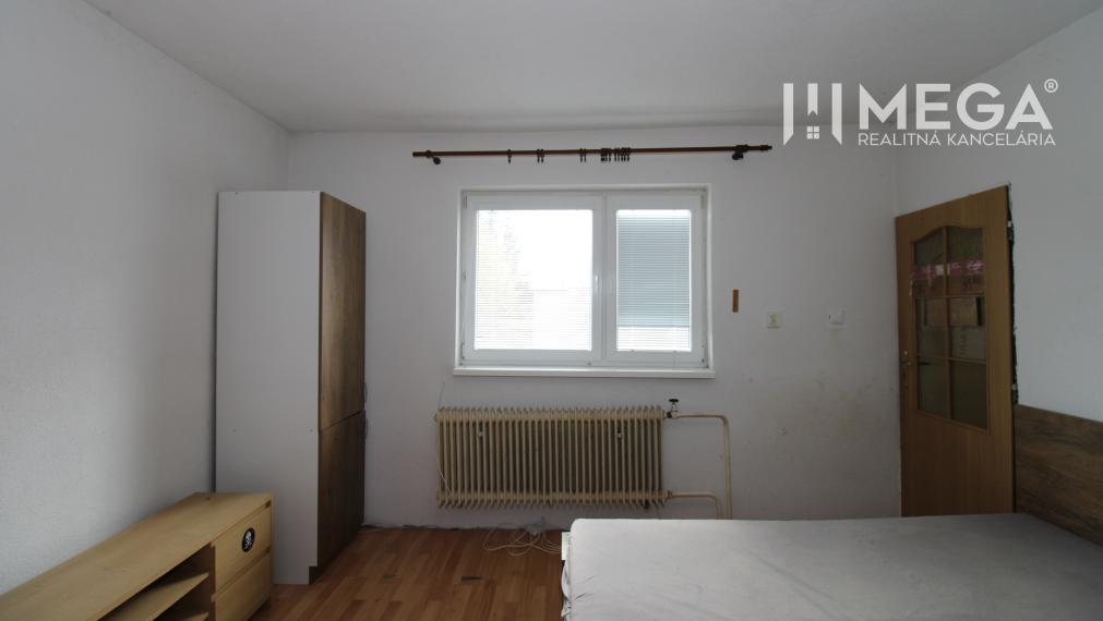 NA PREDAJ RODINNÝ DOM V TICHEJ LOKALITE – RADVAŇ nad LABORCOM