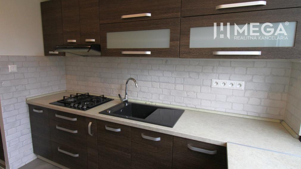 Prenajaté - Na prenájom pekný 3 izbový byt v meste Humenné, exkluzívne!