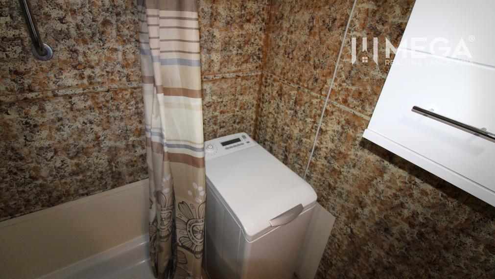 Na prenájom 2 izbový byt v úplnom centre mesta Humenné