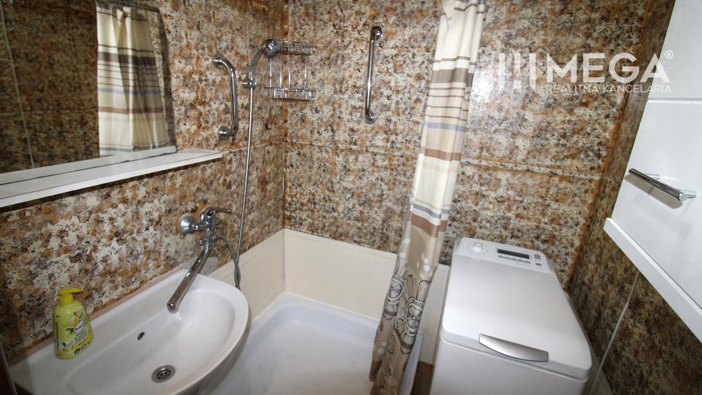 Na prenájom 2 izbový byt v úplnom centre mesta Humenné