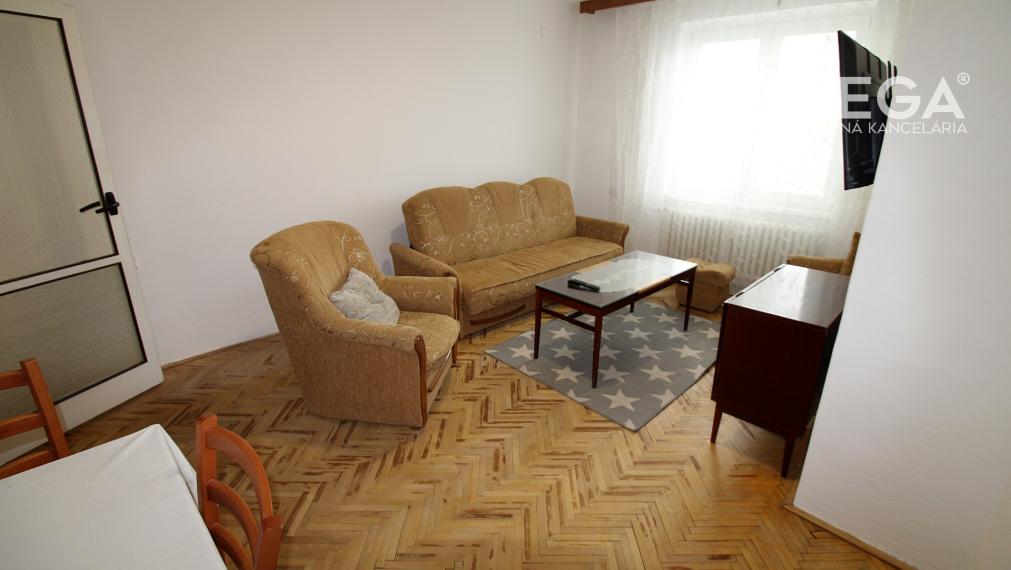 Na prenájom 2 izbový byt v úplnom centre mesta Humenné