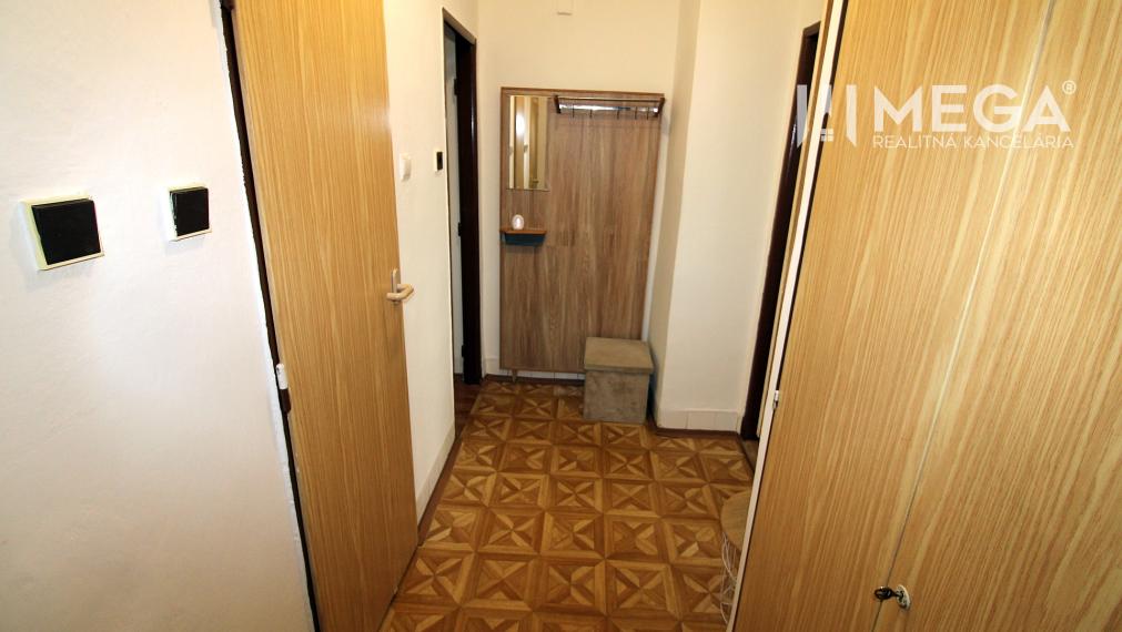 Na prenájom 2 izbový byt v úplnom centre mesta Humenné