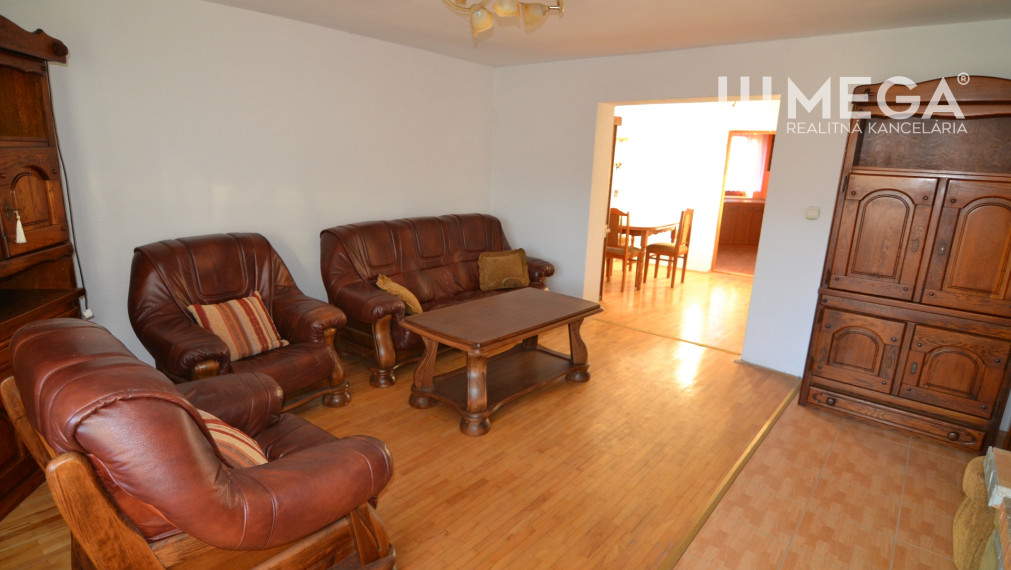 Na prenájom priestranný rodinný dom v obci Modra nad Cirochou