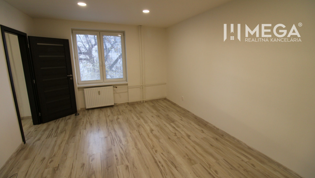 Rezervované - Na prenájom zrekonštruovaný 2 izbový byt v centre mesta Humenné