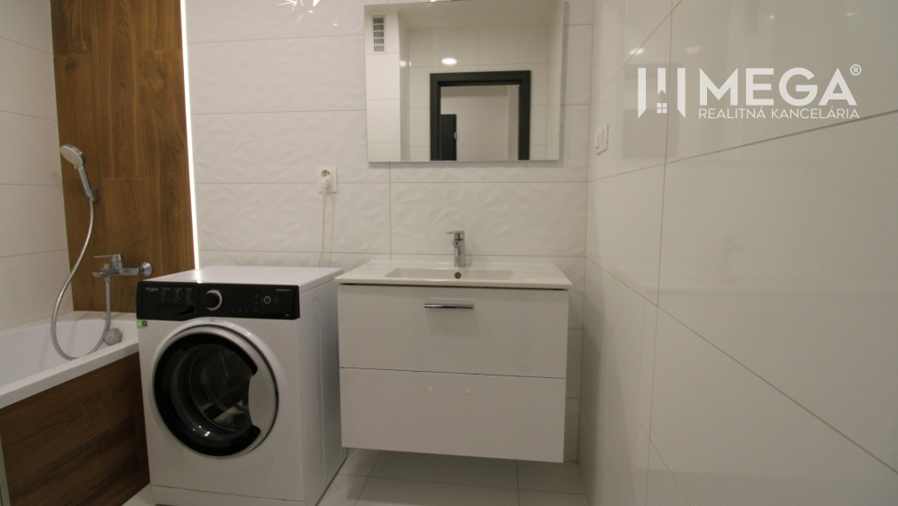 Rezervované - Na prenájom zrekonštruovaný 2 izbový byt v centre mesta Humenné