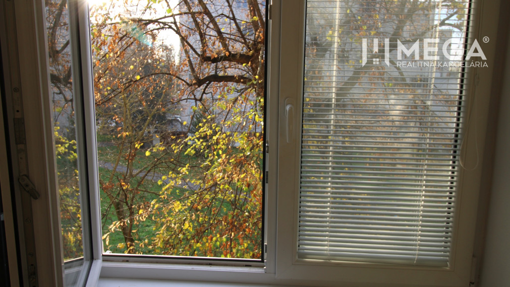 Rezervované - Na prenájom zrekonštruovaný 2 izbový byt v centre mesta Humenné