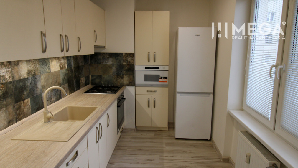 Rezervované - Na prenájom zrekonštruovaný 2 izbový byt v centre mesta Humenné