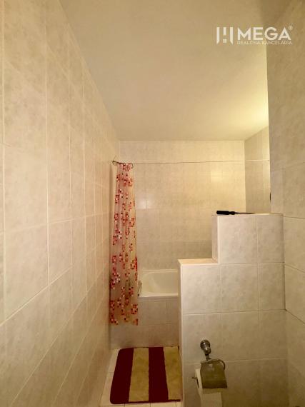 Na predaj veľký 3 izbový byt s balkónom v meste Humenné